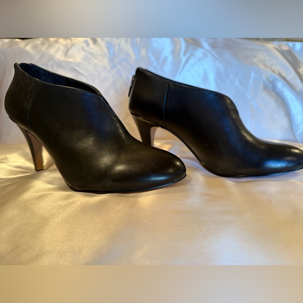 Vince Camuto Black Leather Ankle Booties